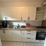 Central & Lovely - For Up To 6 Persons