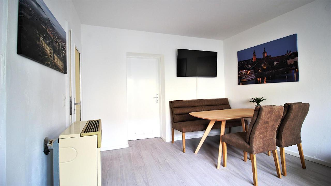 & Lovely - For Up To 6 Persons Apartment Wurzburg