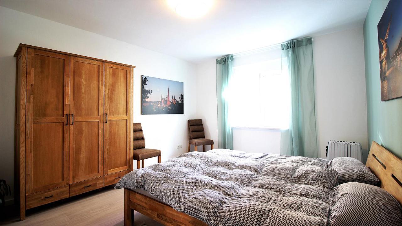 & Lovely - For Up To 6 Persons *