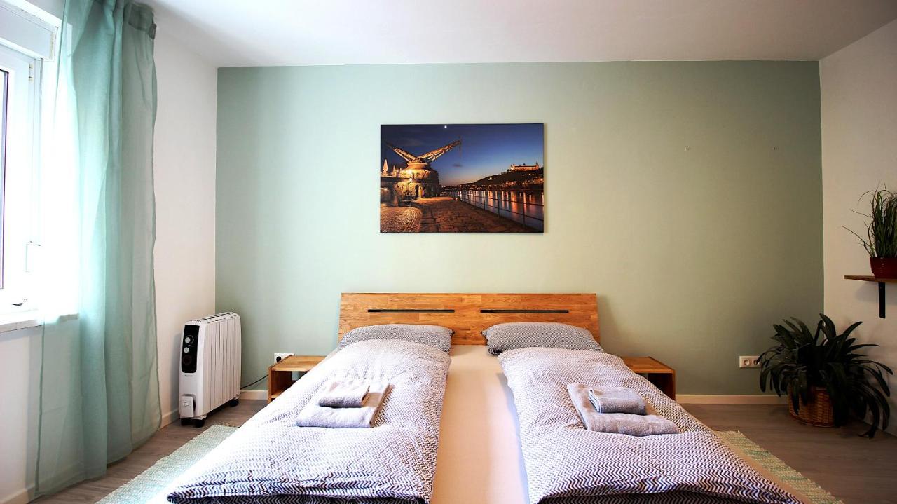 & Lovely - For Up To 6 Persons Apartment