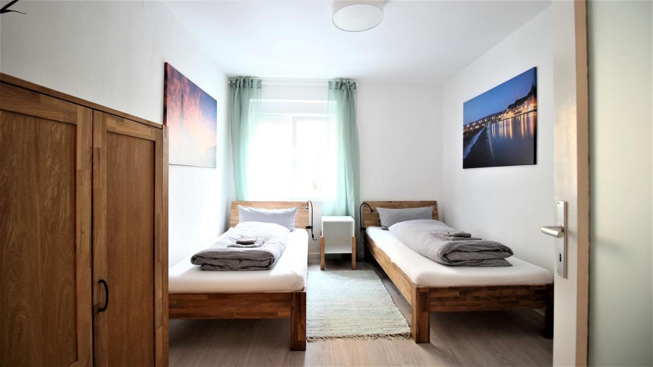 & Lovely - For Up To 6 Persons *